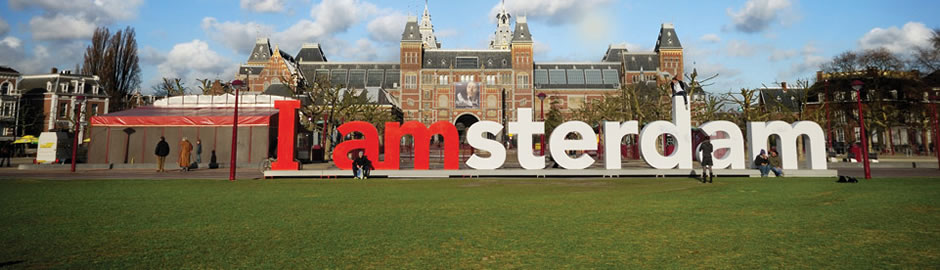 BookTaxiAmsterdam delivers high quality premium sevices in Amsterdam